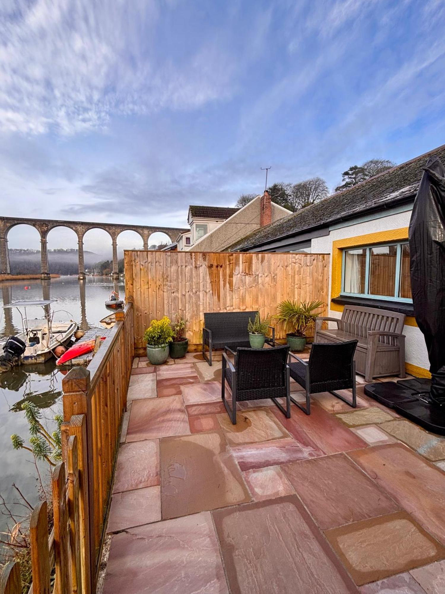 Viaduct River View & Outdoor Bath - Couples Retreat Calstock Esterno foto